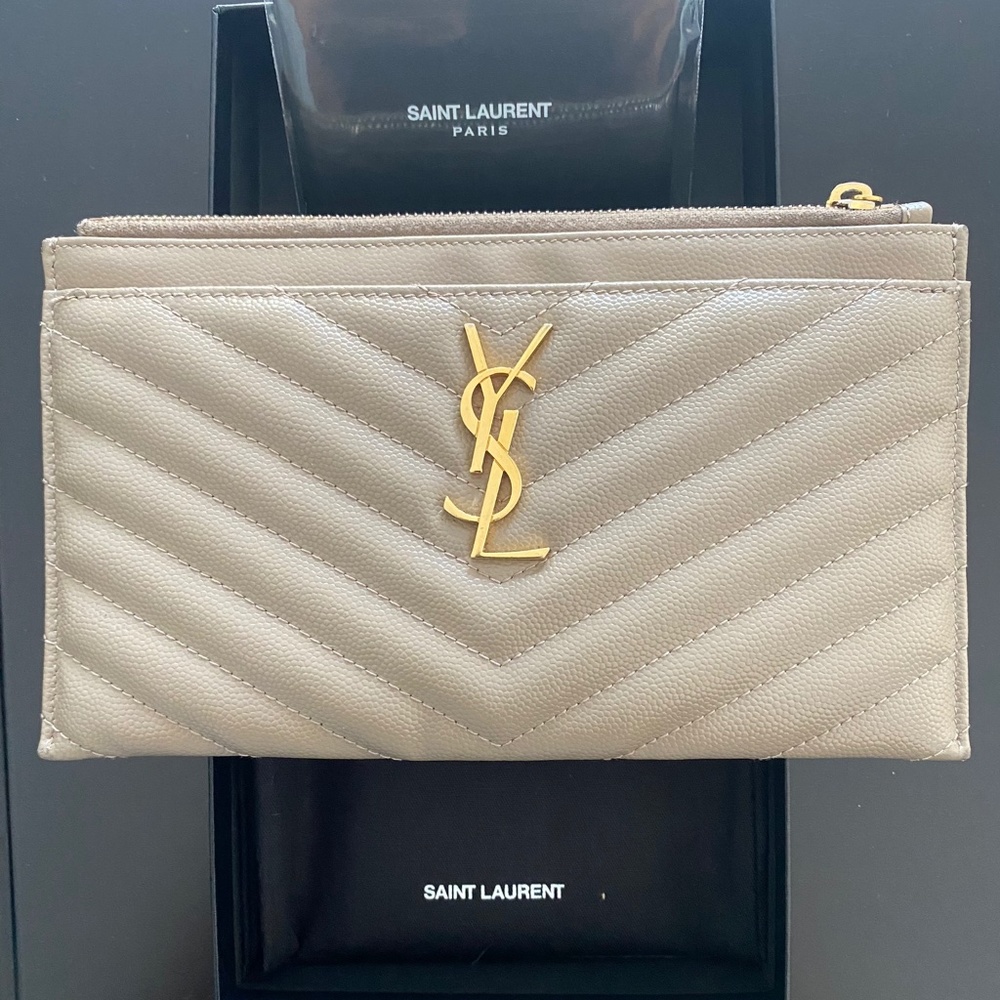 YSL Pouch monogramme grain de poudre tech